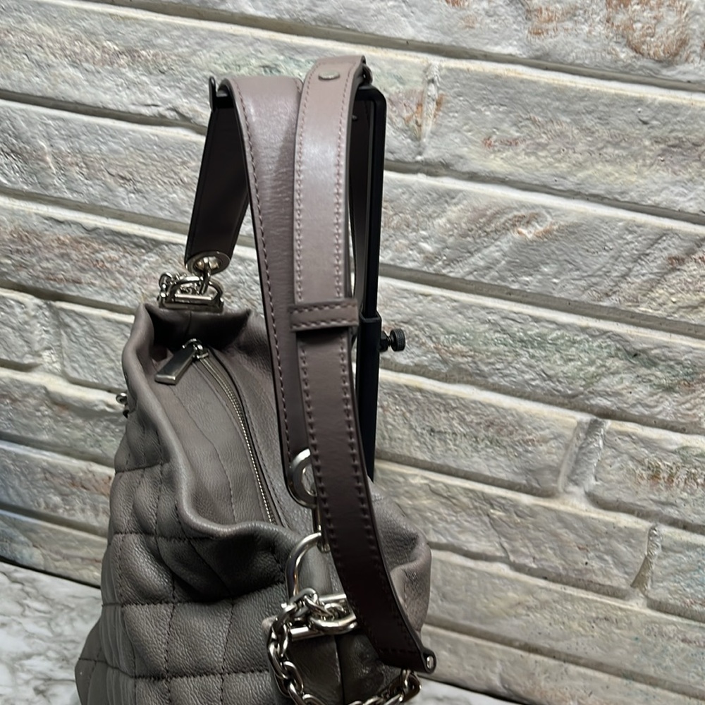 MICHAEL KORS LONI 2 WAY QUILTED LARGE TOTE BAG WITH TAGS. - Picture 3 of 16